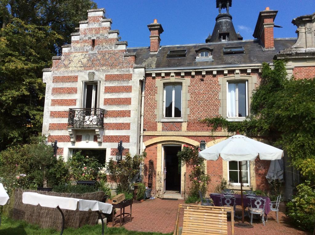 Chateau De Bertreville Bed & Breakfast ภายนอก รูปภาพ